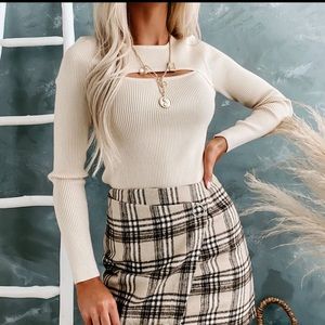 NWOT tags ribbed cut out top